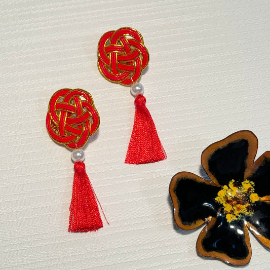 -Mizuhiki- Red fortune flower Japanese art earrings