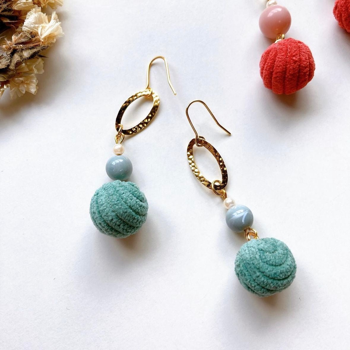 Pop Round earrings