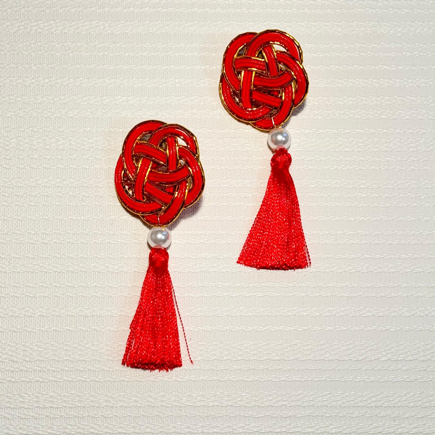 -Mizuhiki- Red fortune flower Japanese art earrings