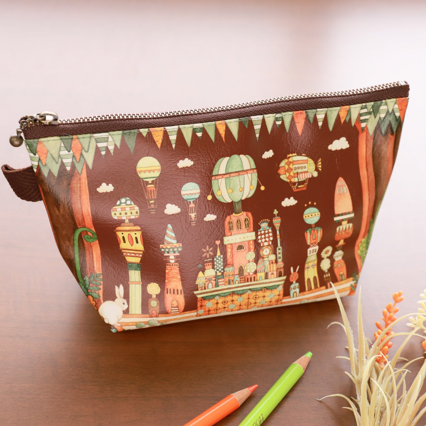 Big Pouch "Carrot City in Wonderland"